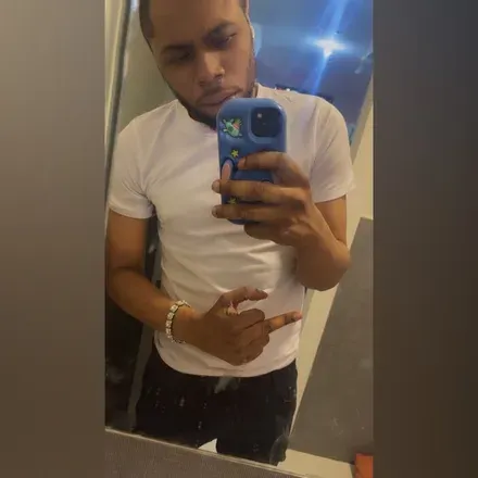 OnlyFans cuenta royaltyblu avatar 1
