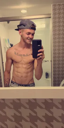 OnlyFans cuenta smokiroki avatar 1