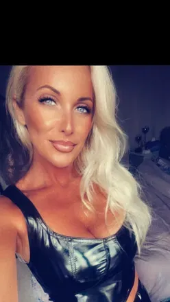 OnlyFans cuenta bombshellessex avatar 1