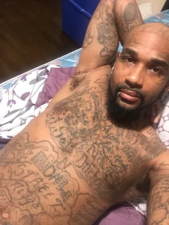 OnlyFans cuenta puss3popp3r header 2