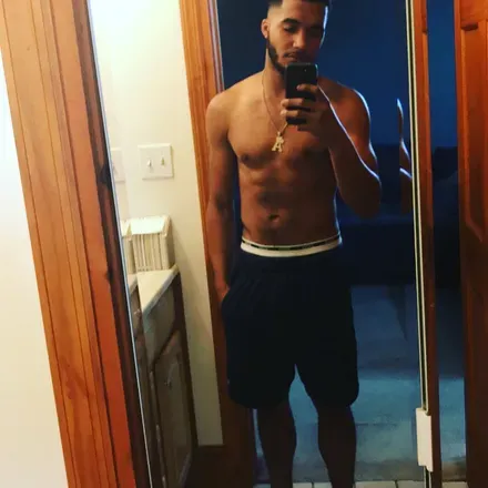 OnlyFans cuenta youngking618 avatar 1
