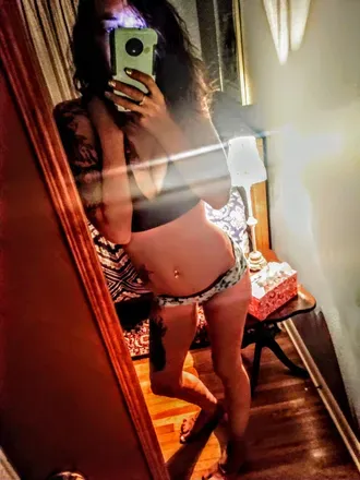 OnlyFans account  xena_zoe_coxxx avatar 1