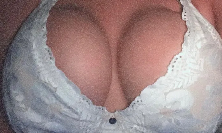 OnlyFans cuenta reagancollins404 header 2