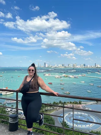 OnlyFans cuenta princess-curvy header 2