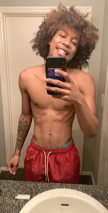 OnlyFans cuenta chikoboy19 header 2