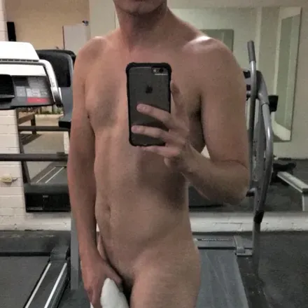 OnlyFans cuenta yourboyares avatar 1