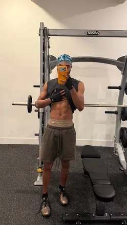 OnlyFans account  nakedfashion avatar 1
