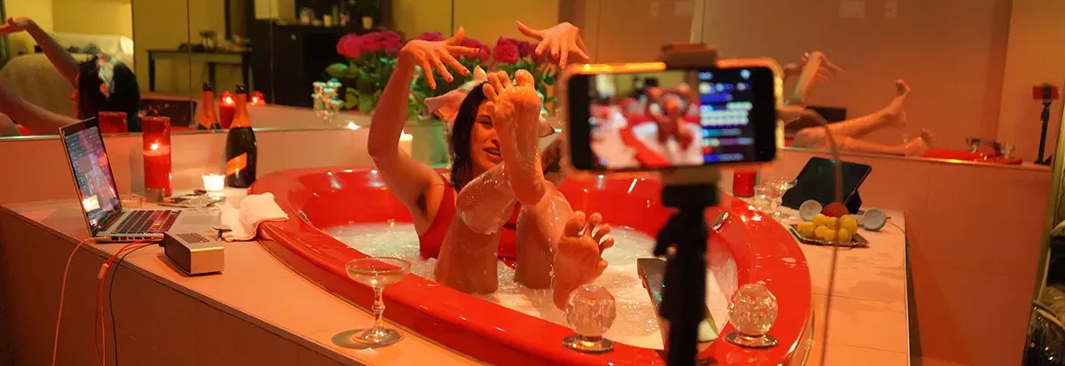 OnlyFans account  escobutt header 2