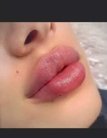 OnlyFans account  yosoyunagatita header 2