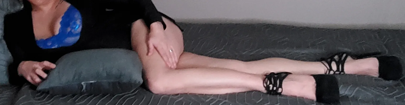 OnlyFans cuenta caramia25 header 2