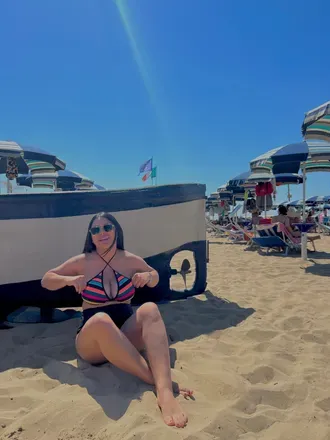 OnlyFans cuenta andreearojas_ header 2