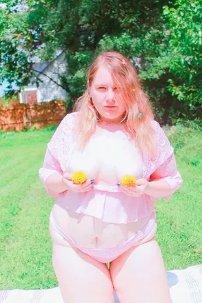 OnlyFans cuenta thickcrybaby header 2