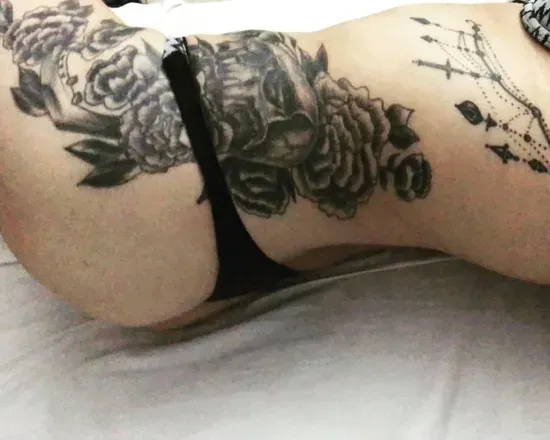 OnlyFans cuenta priscnunez header 2