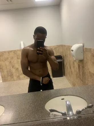 OnlyFans cuenta threetailedbeast avatar 1