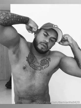 OnlyFans cuenta damianhot420 avatar 1