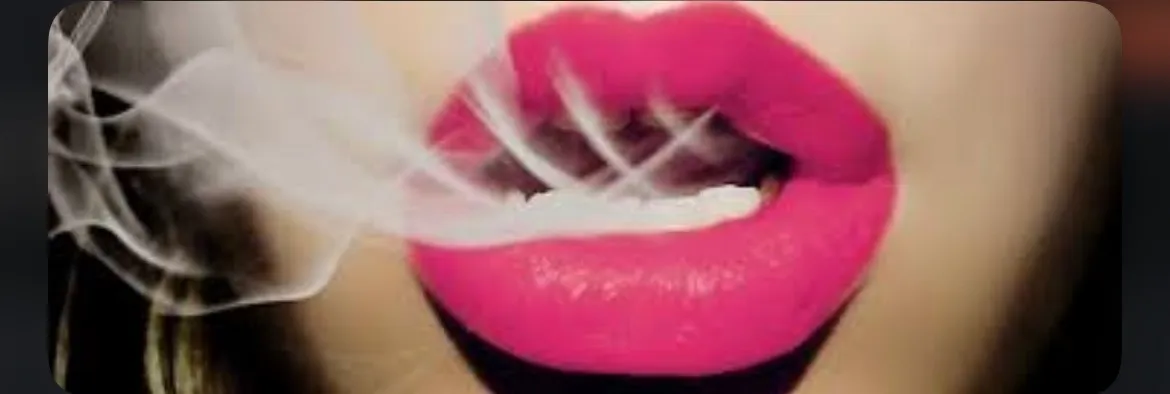 OnlyFans cuenta porcelainpeachy header 2