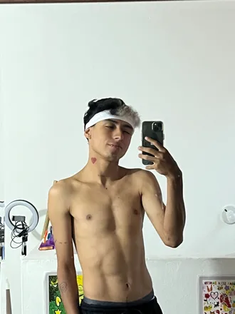 OnlyFans cuenta dav.id_bernal header 2