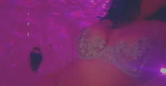 OnlyFans cuenta bleuu.xo header 2