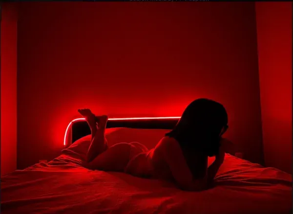 OnlyFans cuenta lolatonsecret header 2