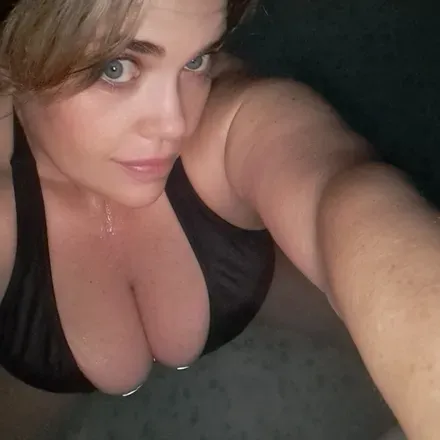 OnlyFans account  blue_eyedbrat avatar 1