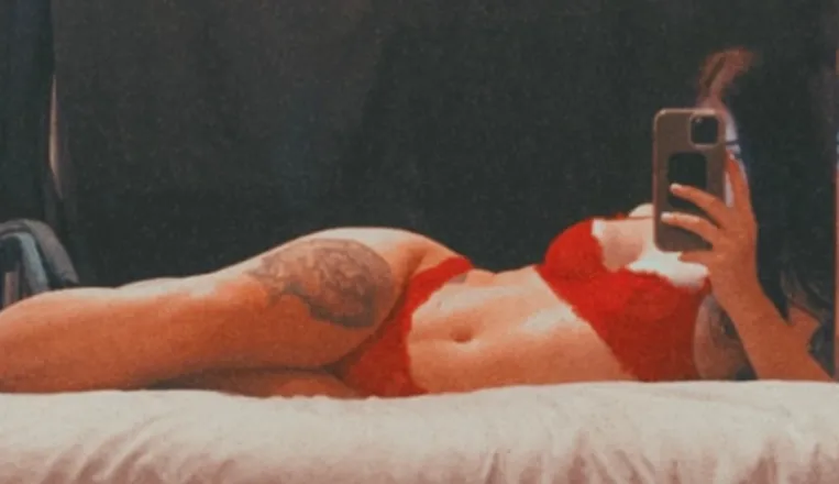 OnlyFans cuenta littlerayofsunshine69 header 2