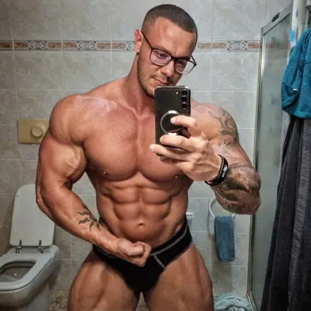 OnlyFans cuenta clark-kent94 avatar 1