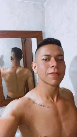 OnlyFans cuenta felipeortiz97 avatar 1