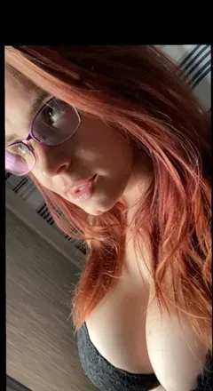 OnlyFans cuenta red_scarlet94 avatar 1