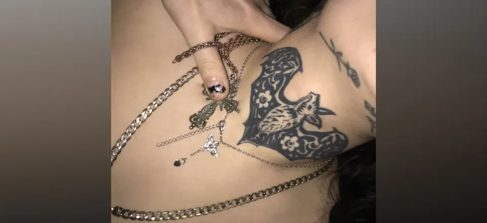 OnlyFans account  sleepysplashinshortie header 2