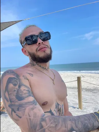 OnlyFans cuenta adrw1 avatar 1