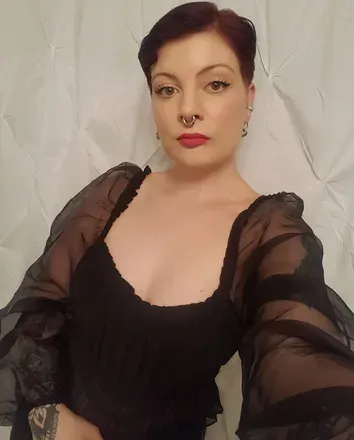 OnlyFans cuenta pumps.pie avatar 1