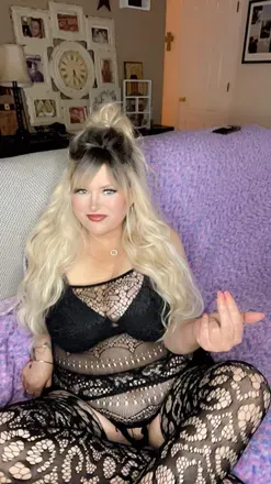 OnlyFans cuenta goddesslizstarr header 2