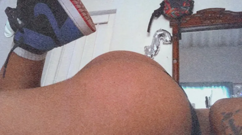 OnlyFans cuenta valentina_castillo2002 header 2