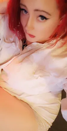 OnlyFans cuenta emberz avatar 1