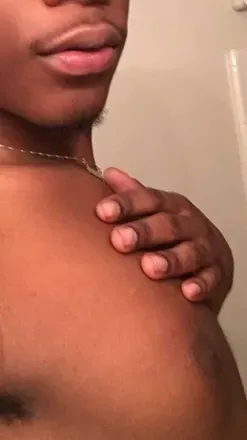 OnlyFans cuenta yngvrs avatar 1