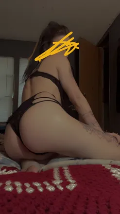 OnlyFans account  babygirl420.07 header 2