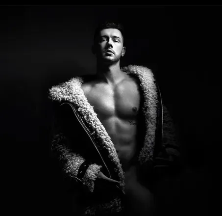 OnlyFans cuenta juicyjoejoe header 2