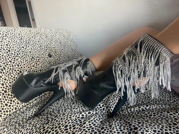 OnlyFans account  thefoot_dealer header 2