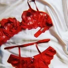 OnlyFans cuenta sarahdruy98 header 2