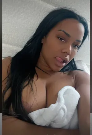 OnlyFans cuenta neastariha header 2