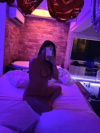 OnlyFans account  shiraz.s header 2