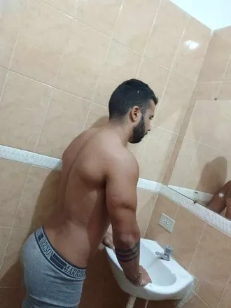 OnlyFans cuenta justandress_69 header 2