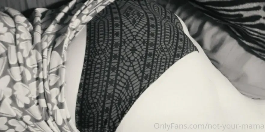 OnlyFans cuenta not-your-mama header 2