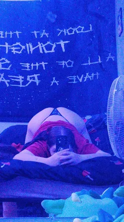 OnlyFans cuenta tearswrld header 2