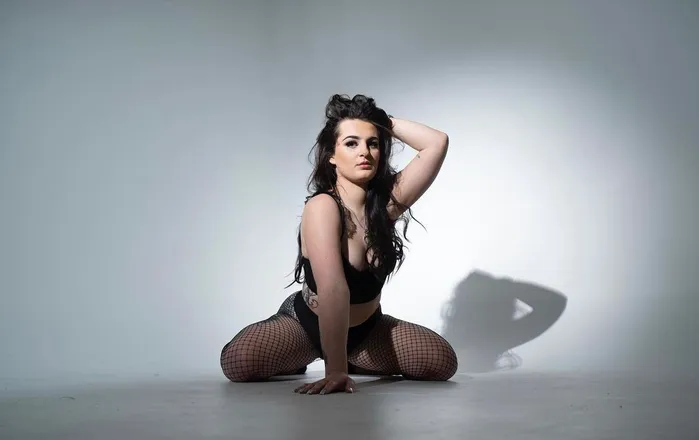 OnlyFans cuenta dollybow9 header 2