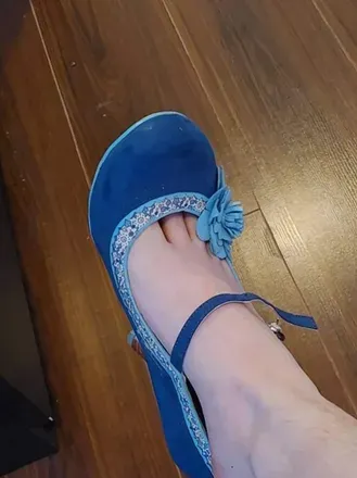 OnlyFans account  offwiththeirheads avatar 1