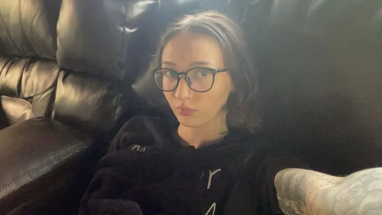 OnlyFans cuenta gummiwormlegs header 2