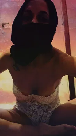OnlyFans cuenta aysha1318 header 2