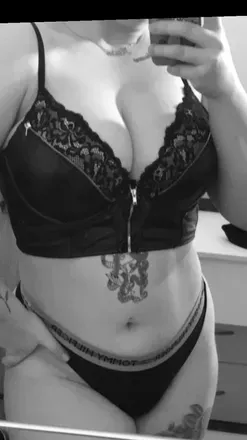 OnlyFans cuenta hotpicswithmel avatar 1