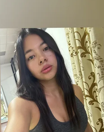 OnlyFans cuenta emi_92 header 2